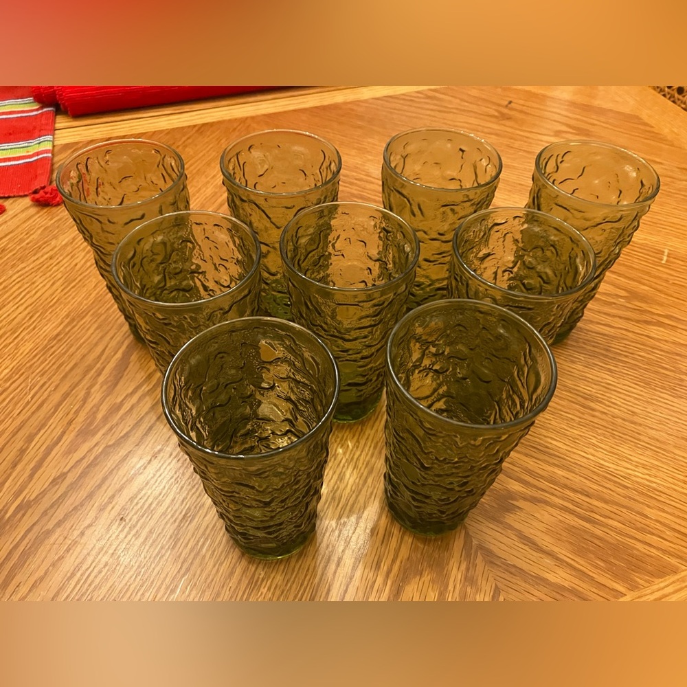 9 Vintage Milano Lido Green Textured 12 Ounce Glass